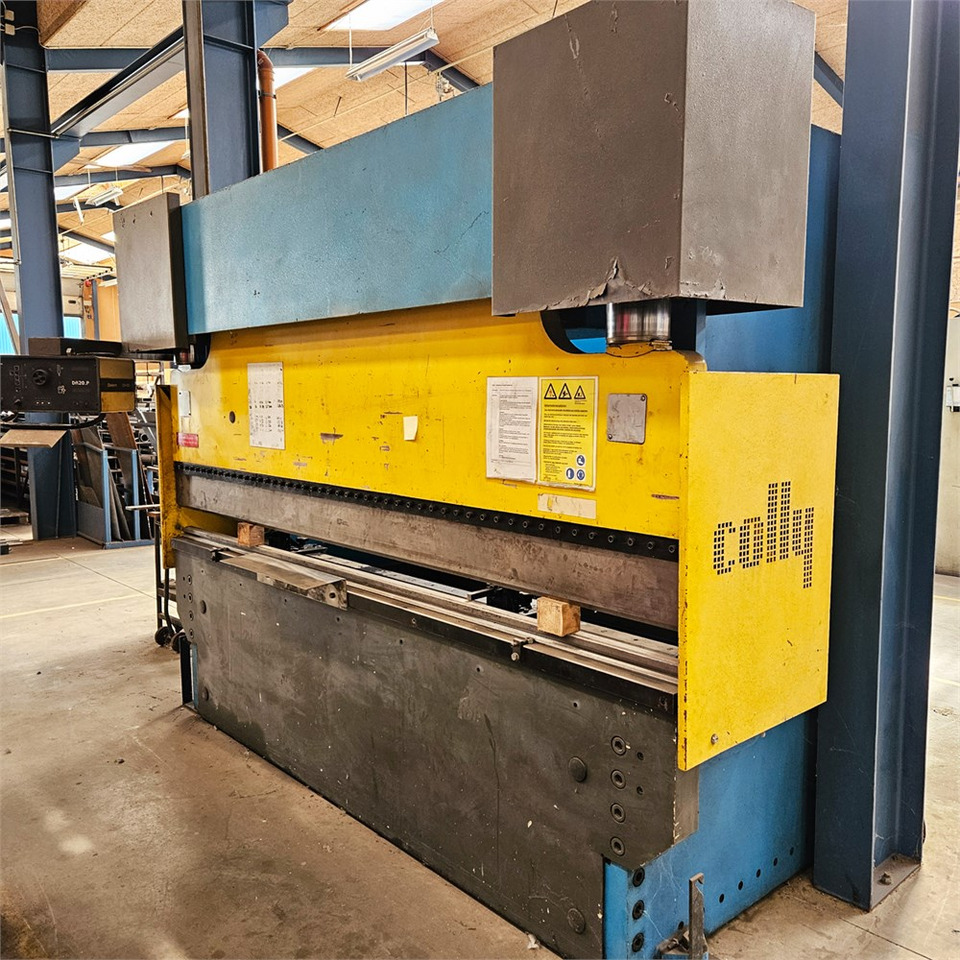 ABC 125/3 - Metallbearbeitungsmaschine: das Bild 1 ABC 125/3 - Metallbearbeitungsmaschine: das Bild 1