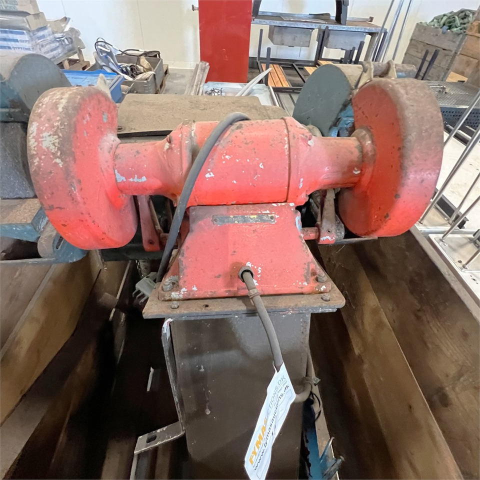 ABC Griding machine and generator / slibemaskine og generator - Werkzeugmaschine: das Bild 3 ABC Griding machine and generator / slibemaskine og generator - Werkzeugmaschine: das Bild 3