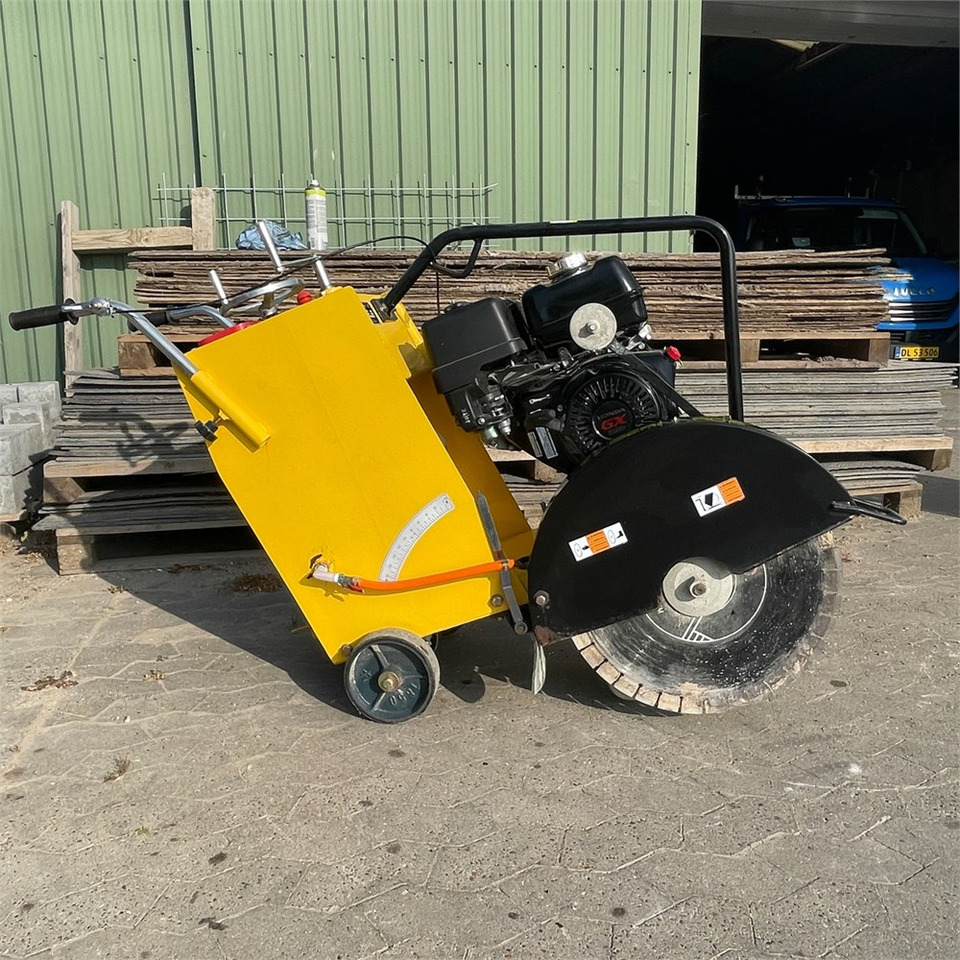 Bernards BS20-40 - Asphalttechnik: das Bild 2 Bernards BS20-40 - Asphalttechnik: das Bild 2