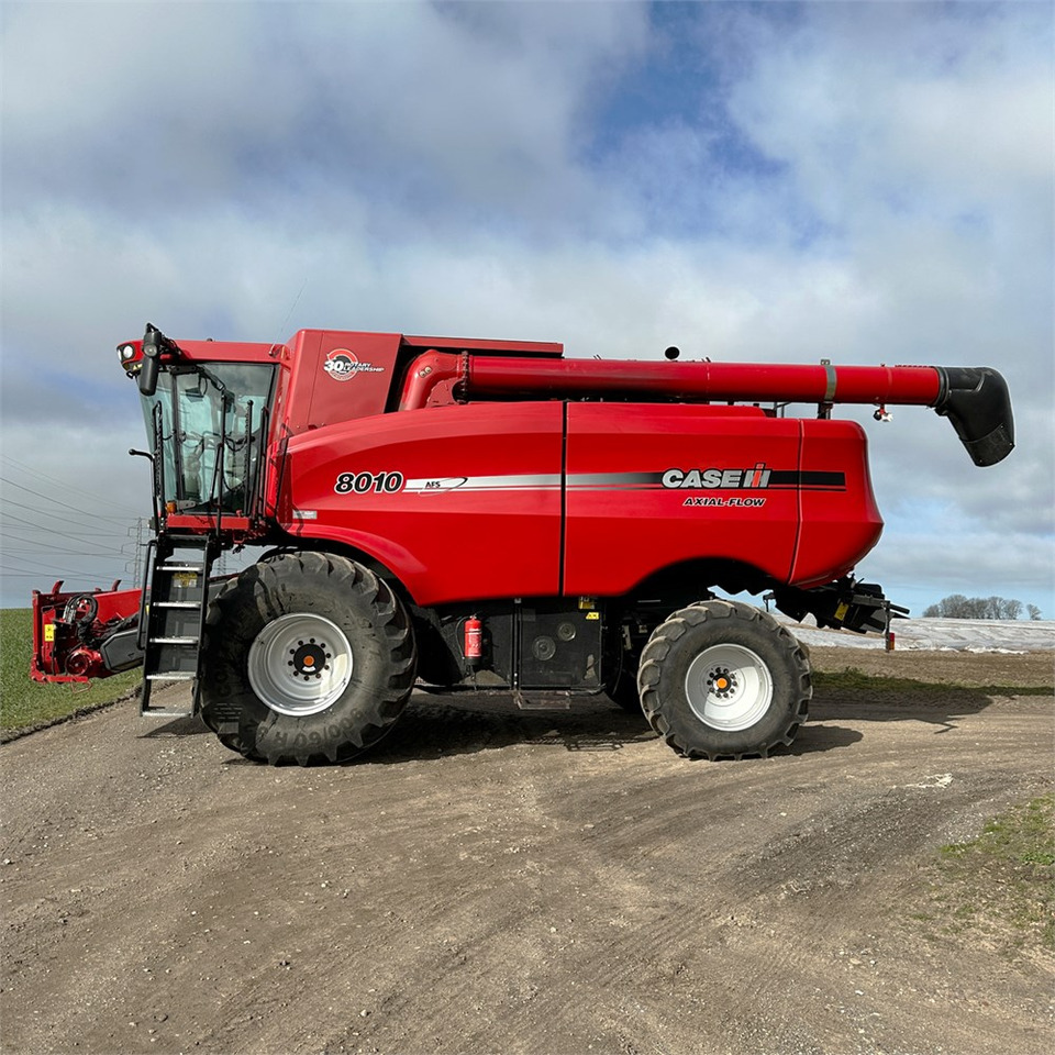 CASE IH 8010 Axial-flow - Erntemaschine: das Bild 4 CASE IH 8010 Axial-flow - Erntemaschine: das Bild 4