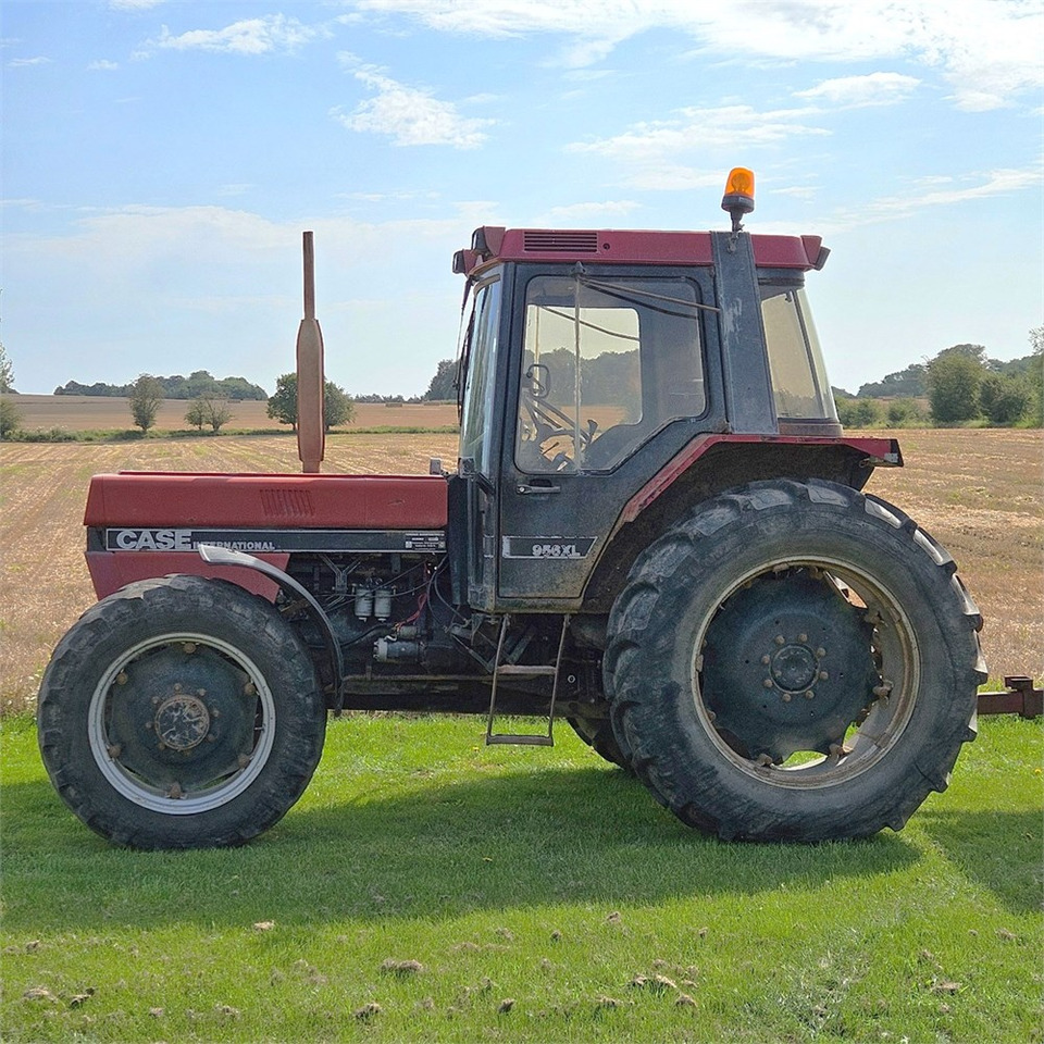 CASE IH 956T - Traktor: das Bild 2 CASE IH 956T - Traktor: das Bild 2