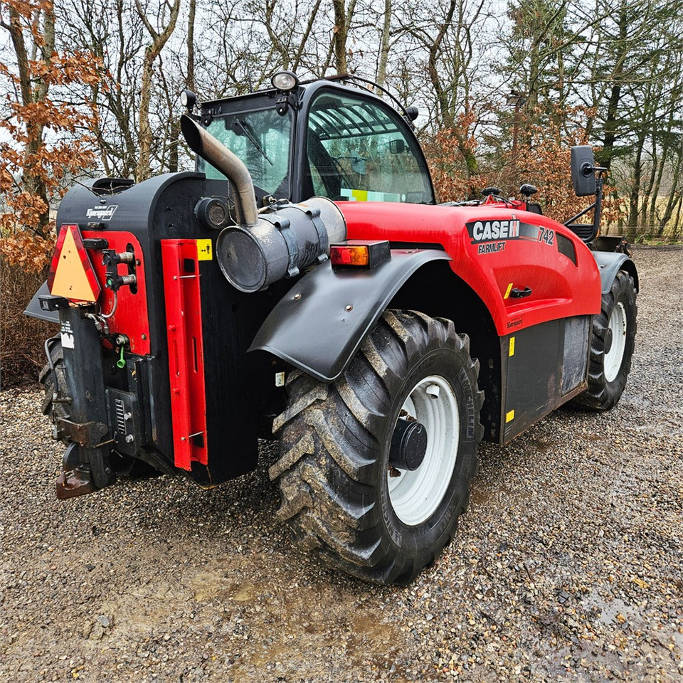 CASE IH Farmlift 742 - Teleskoplader: das Bild 4 CASE IH Farmlift 742 - Teleskoplader: das Bild 4