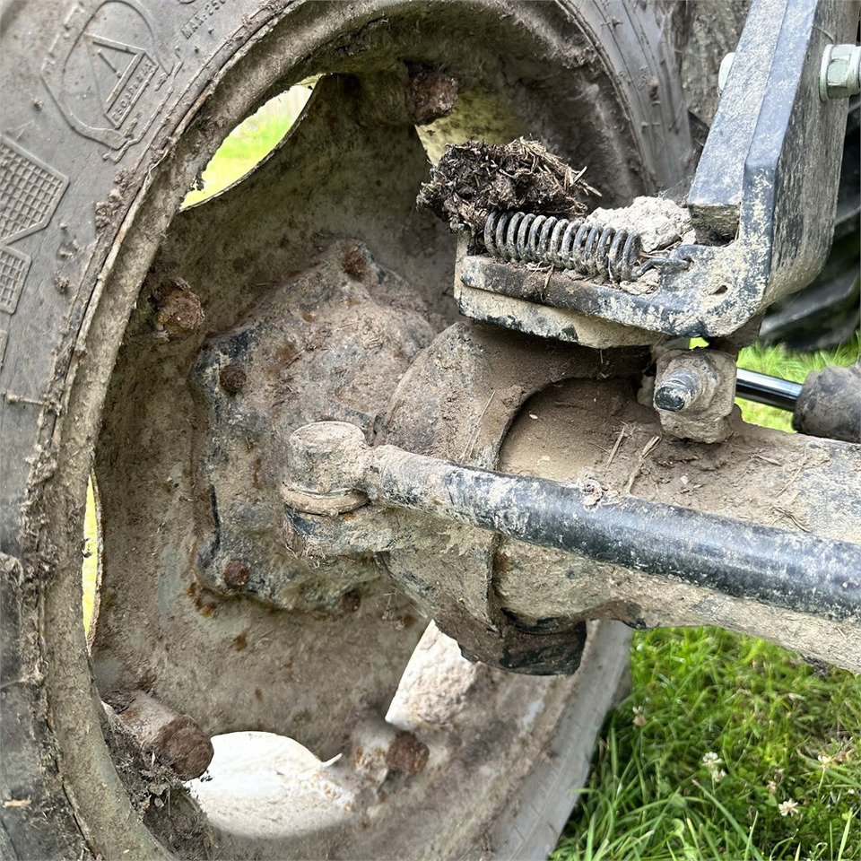 Traktor Case IH Farmall 65 A: das Bild 49