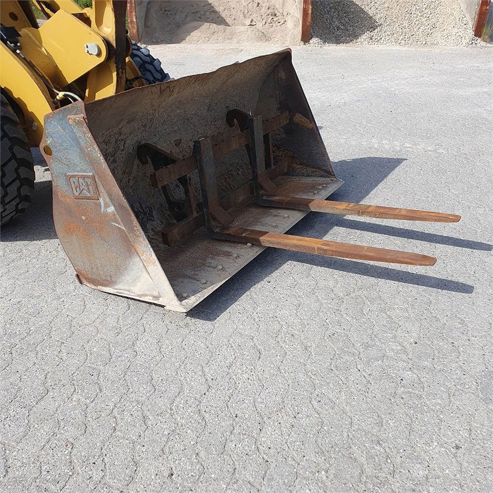 Radlader Caterpillar 906 H2: das Bild 11