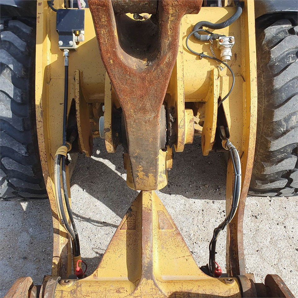 Radlader Caterpillar 906 H2: das Bild 13