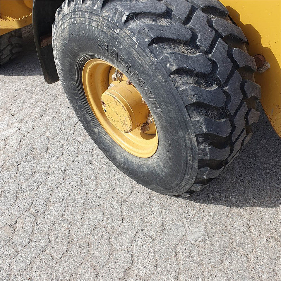 Radlader Caterpillar 906 H2: das Bild 25