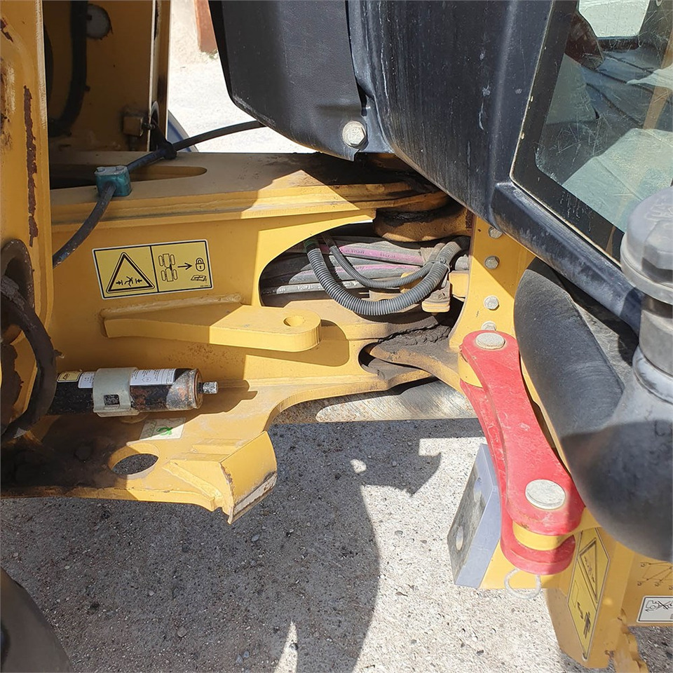 Radlader Caterpillar 906 H2: das Bild 14