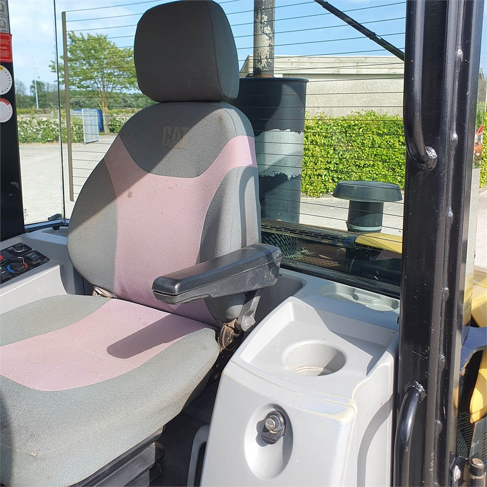 Radlader Caterpillar 906 H2: das Bild 16