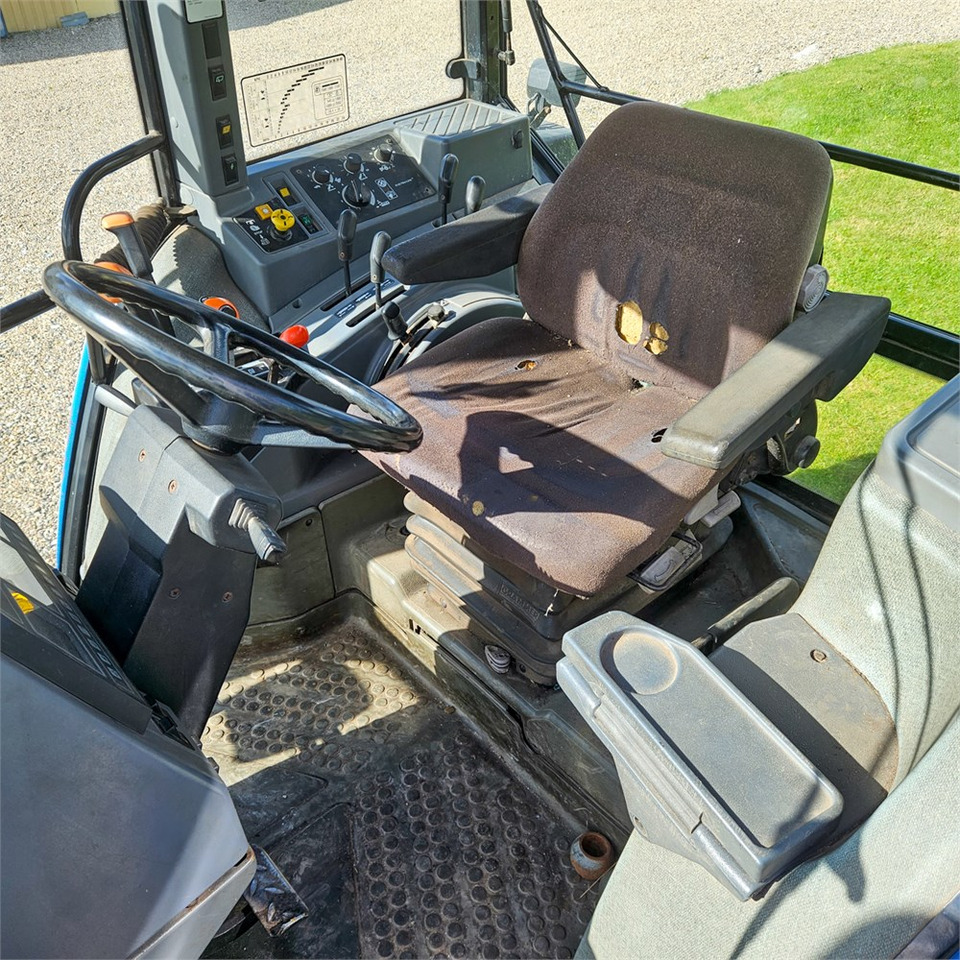 Traktor Ford 8340 Powerstar SLE: das Bild 9