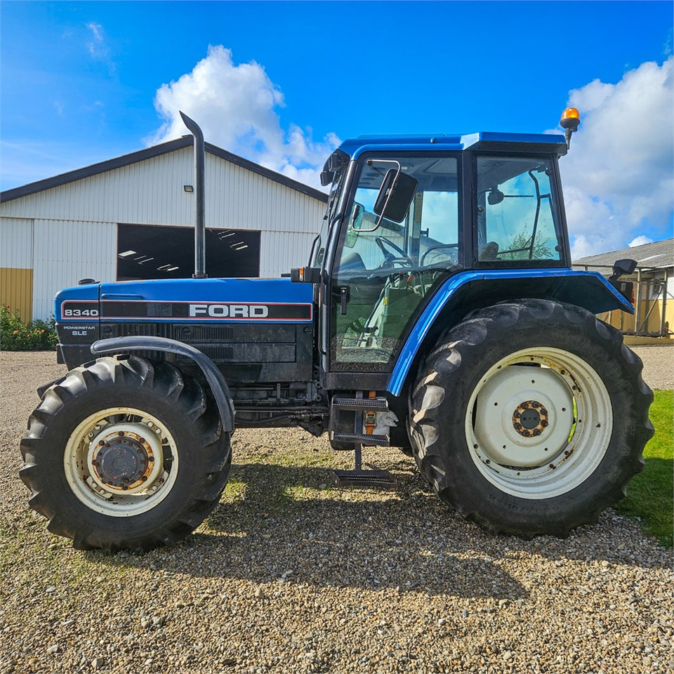 Traktor Ford 8340 Powerstar SLE: das Bild 6