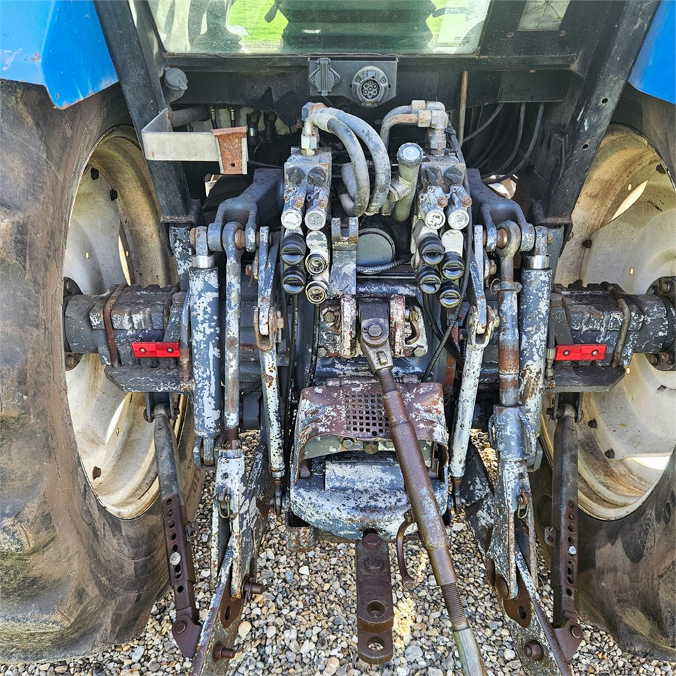 Traktor Ford 8340 Powerstar SLE: das Bild 23