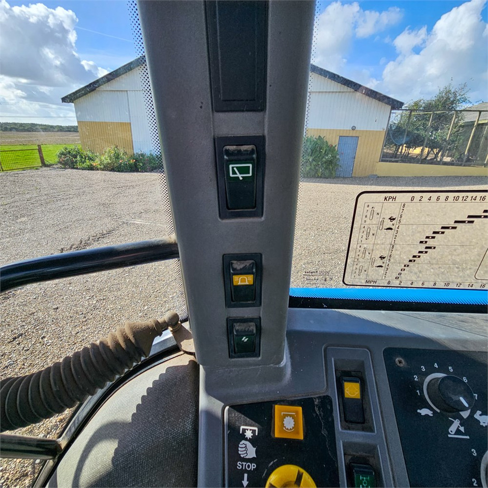 Traktor Ford 8340 Powerstar SLE: das Bild 15