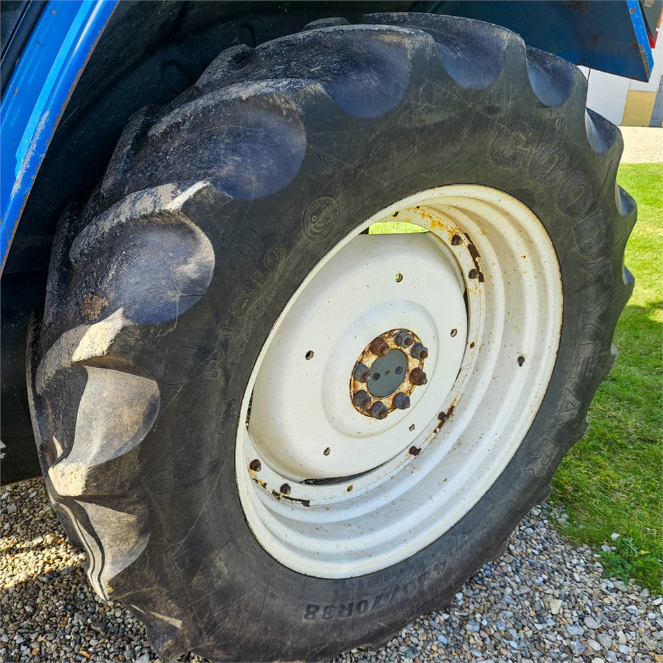 Traktor Ford 8340 Powerstar SLE: das Bild 40