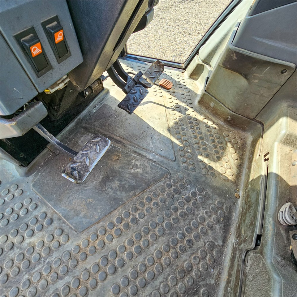 Traktor Ford 8340 Powerstar SLE: das Bild 21