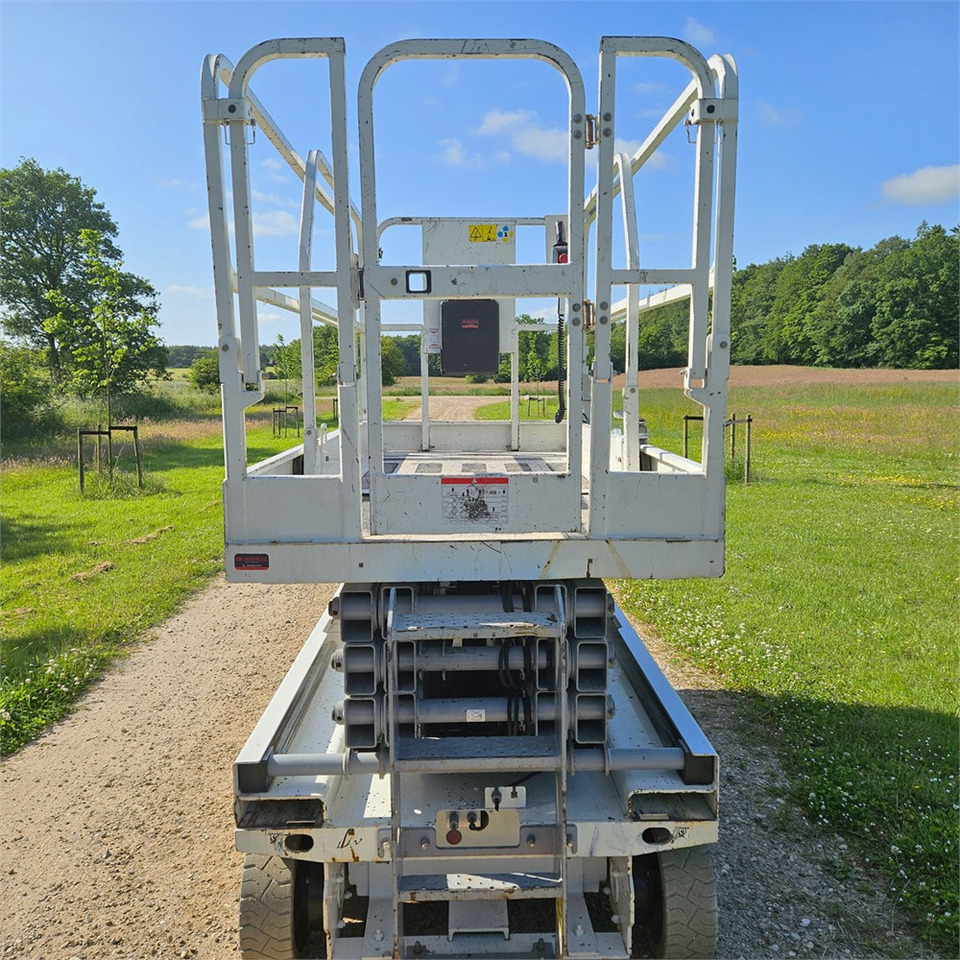 Genie GS-2646 - Scherenbühne: das Bild 5 Genie GS-2646 - Scherenbühne: das Bild 5