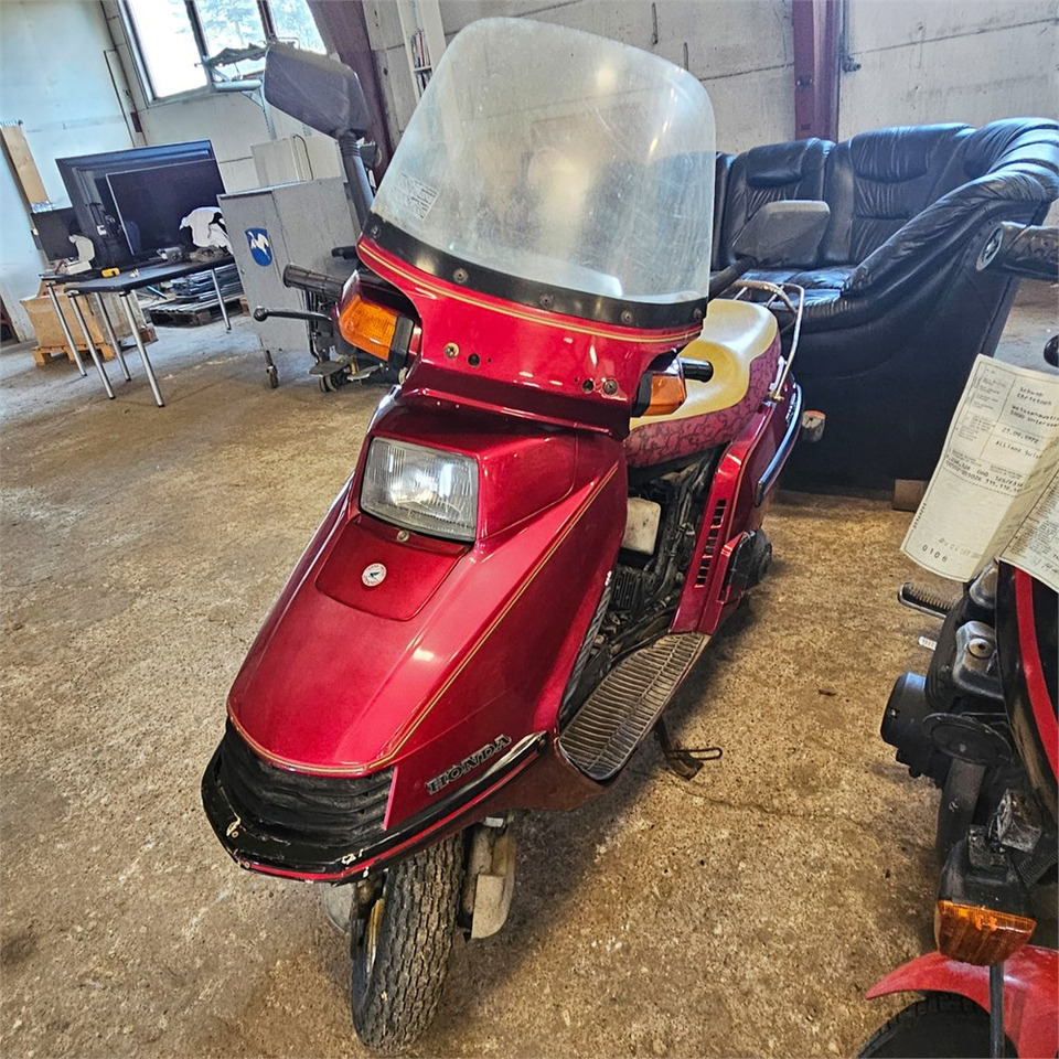 Motorrad Honda 250 Spacy: das Bild 6