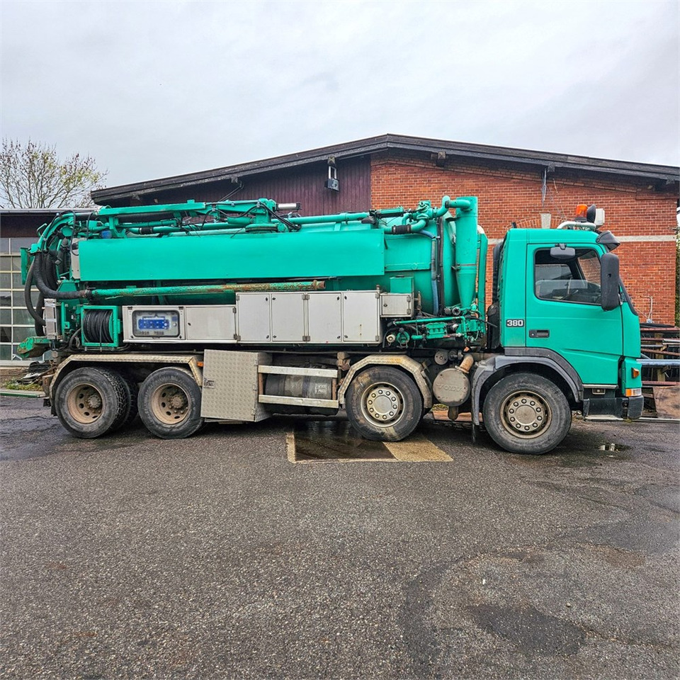 Hvidtved Larsen CM120 - Saug-/ Spülfahrzeug: das Bild 4 Hvidtved Larsen CM120 - Saug-/ Spülfahrzeug: das Bild 4