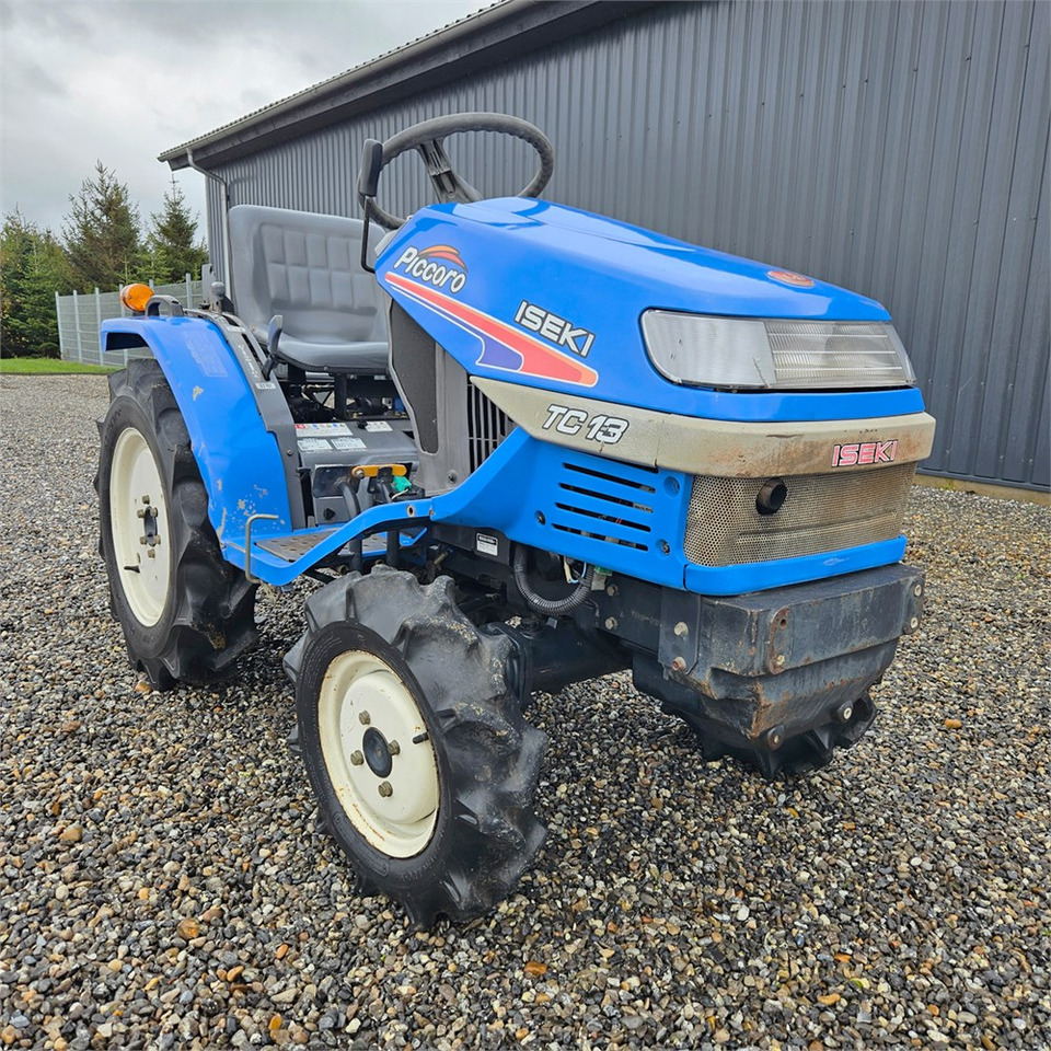 Iseki Piccoro TC13 - Kommunaltraktor: das Bild 2 Iseki Piccoro TC13 - Kommunaltraktor: das Bild 2