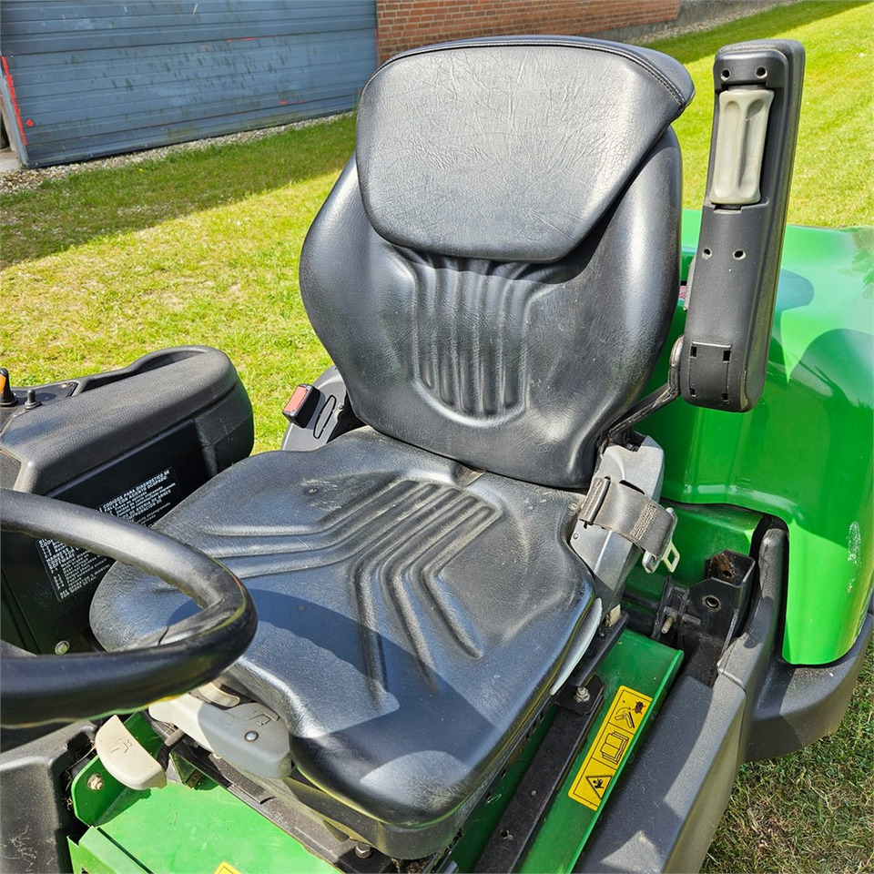 Rasenmäher John Deere 2500B PrecisionCut: das Bild 9