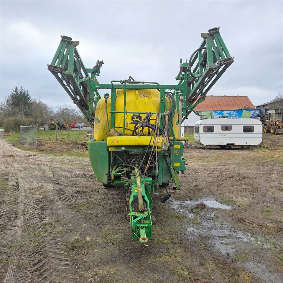 John Deere TRSP 740/25 - Pflanzenschutzspritze: das Bild 3 John Deere TRSP 740/25 - Pflanzenschutzspritze: das Bild 3