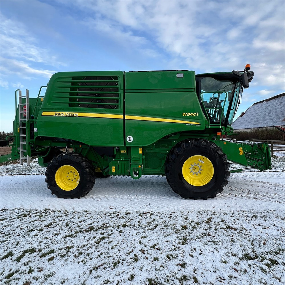John Deere W540i - Erntemaschine: das Bild 4 John Deere W540i - Erntemaschine: das Bild 4