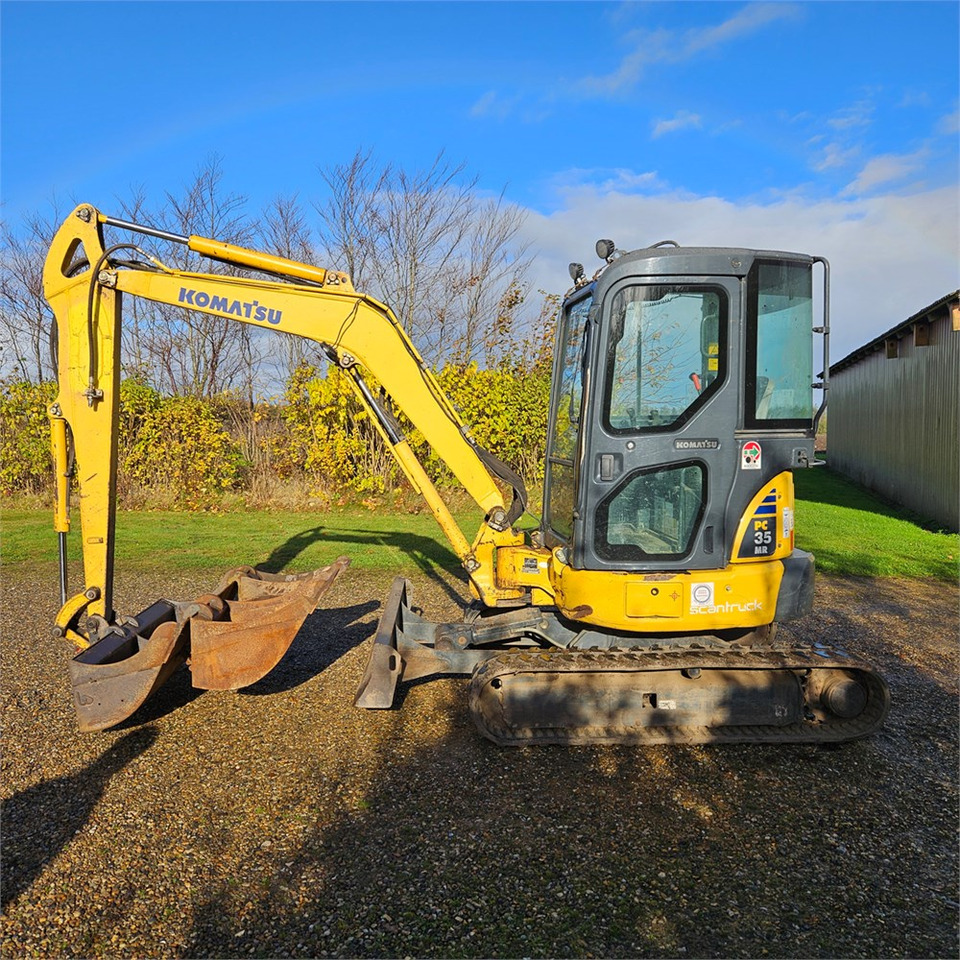 Komatsu PC35MR-3 - Minibagger: das Bild 3 Komatsu PC35MR-3 - Minibagger: das Bild 3