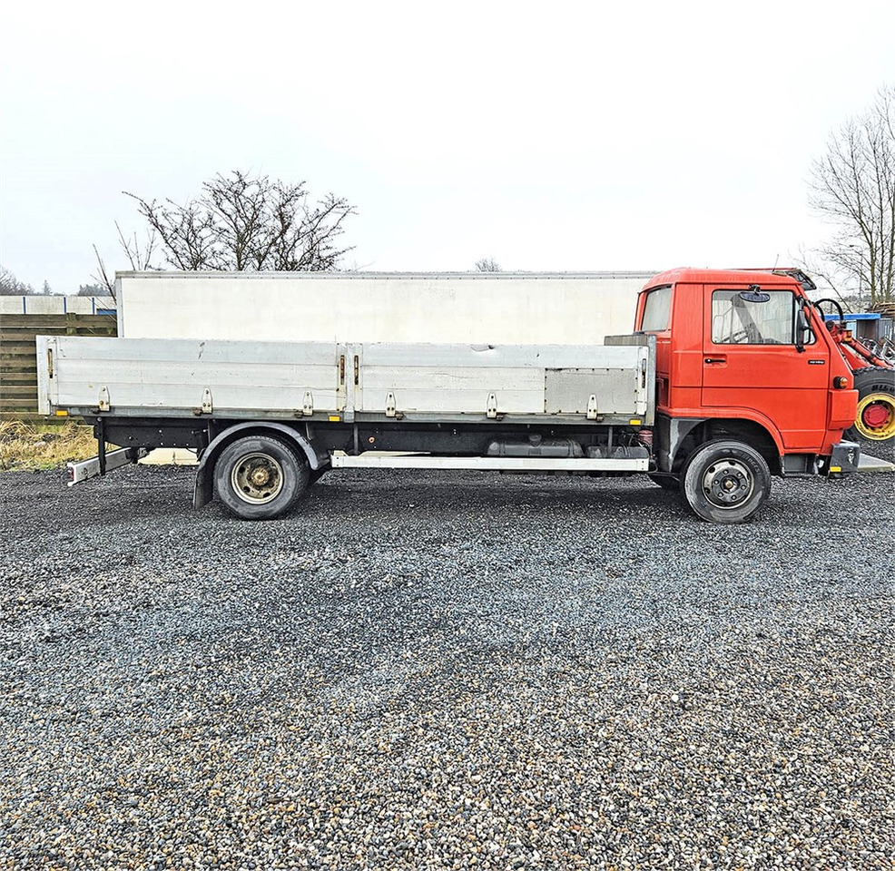 MAN 10 150 - Pritsche LKW: das Bild 3 MAN 10 150 - Pritsche LKW: das Bild 3