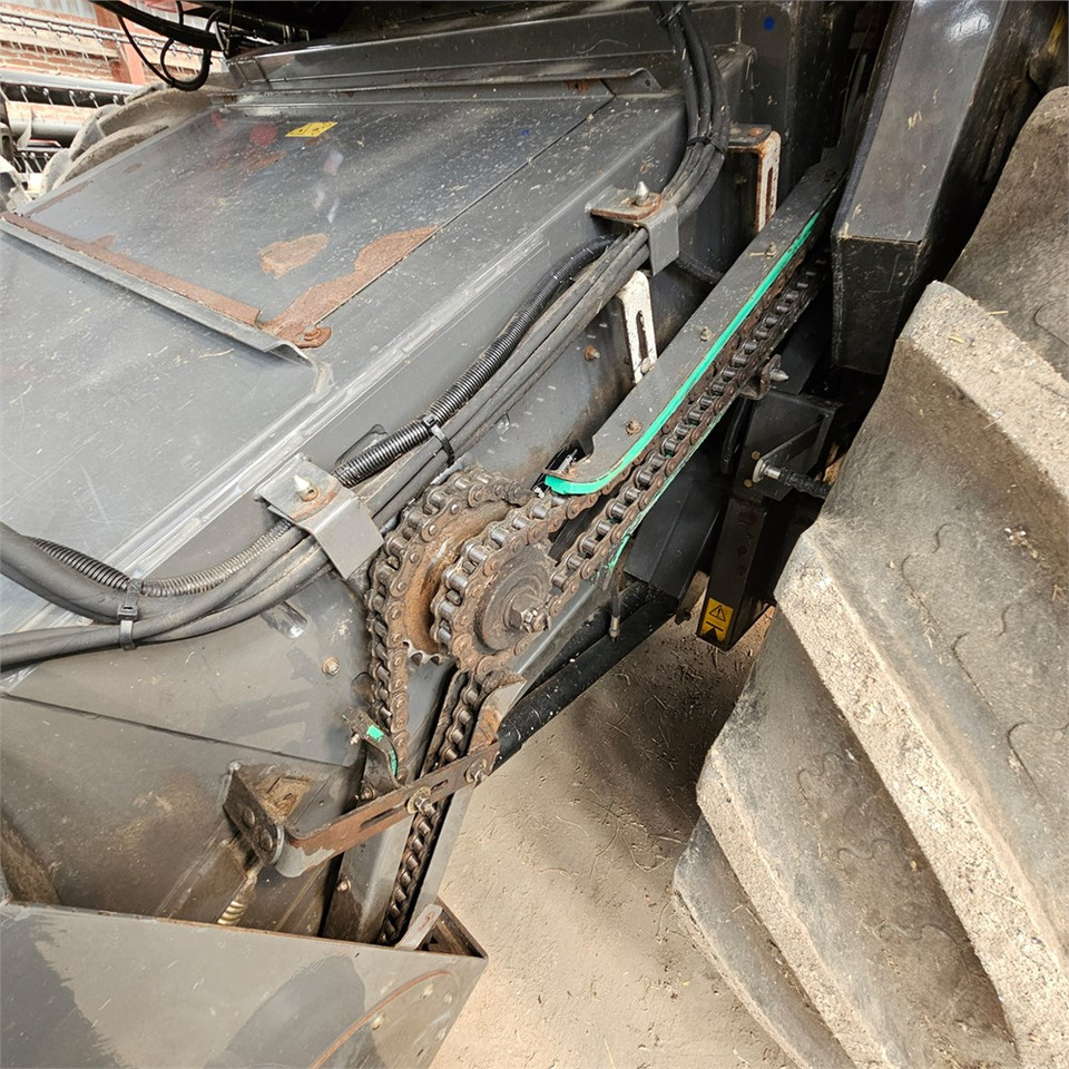 Erntemaschine Massey Ferguson Centora 7282: das Bild 29