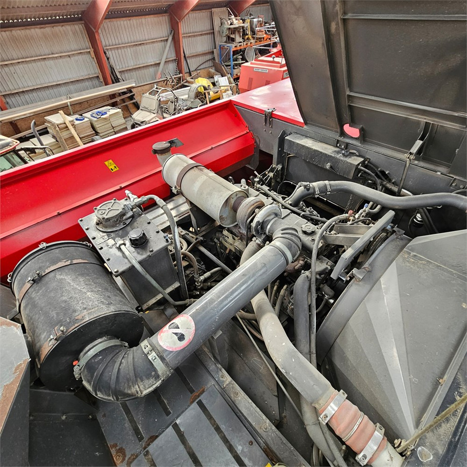 Erntemaschine Massey Ferguson Centora 7282: das Bild 47