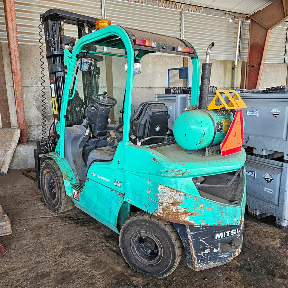 Mitsubishi FG35N - Gabelstapler: das Bild 3 Mitsubishi FG35N - Gabelstapler: das Bild 3