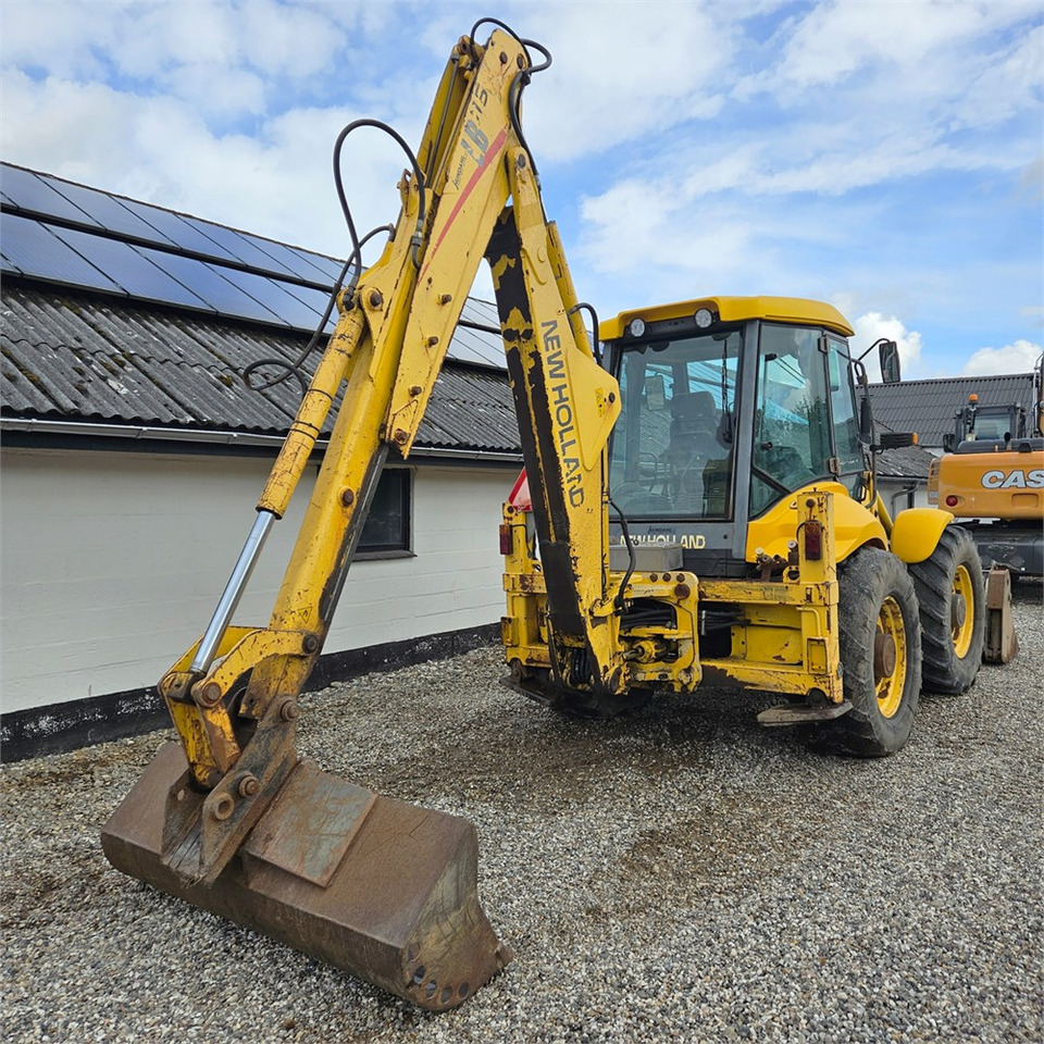 New Holland LB115-4PS - Baggerlader: das Bild 4 New Holland LB115-4PS - Baggerlader: das Bild 4