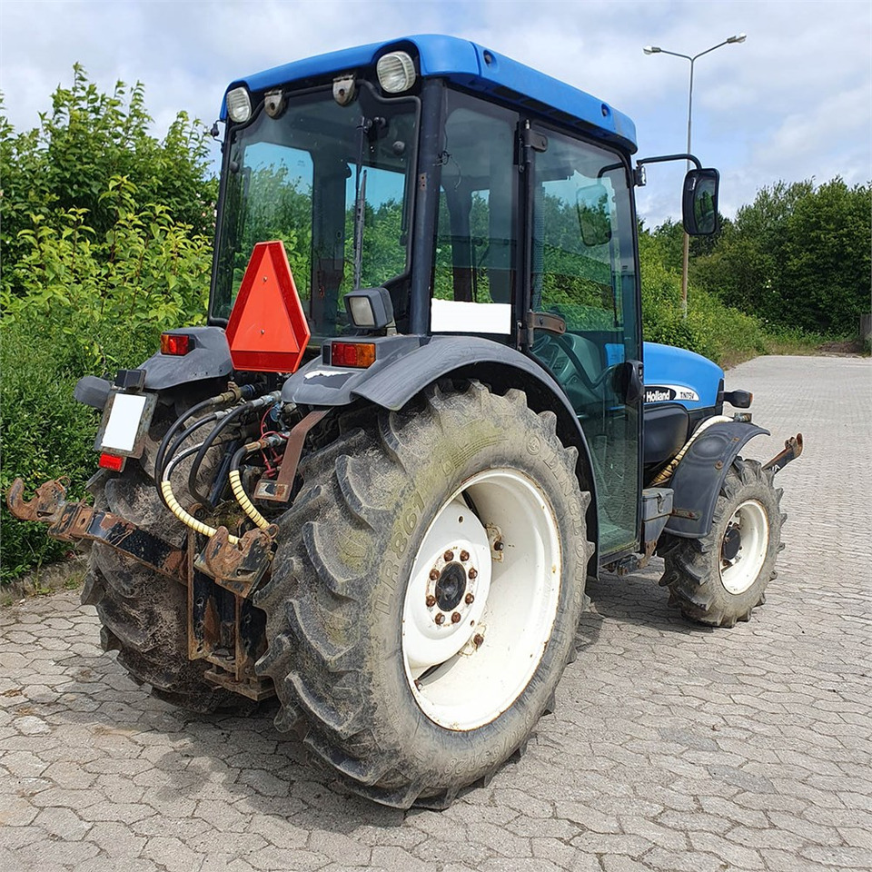 New Holland TN75 V - Traktor: das Bild 5 New Holland TN75 V - Traktor: das Bild 5