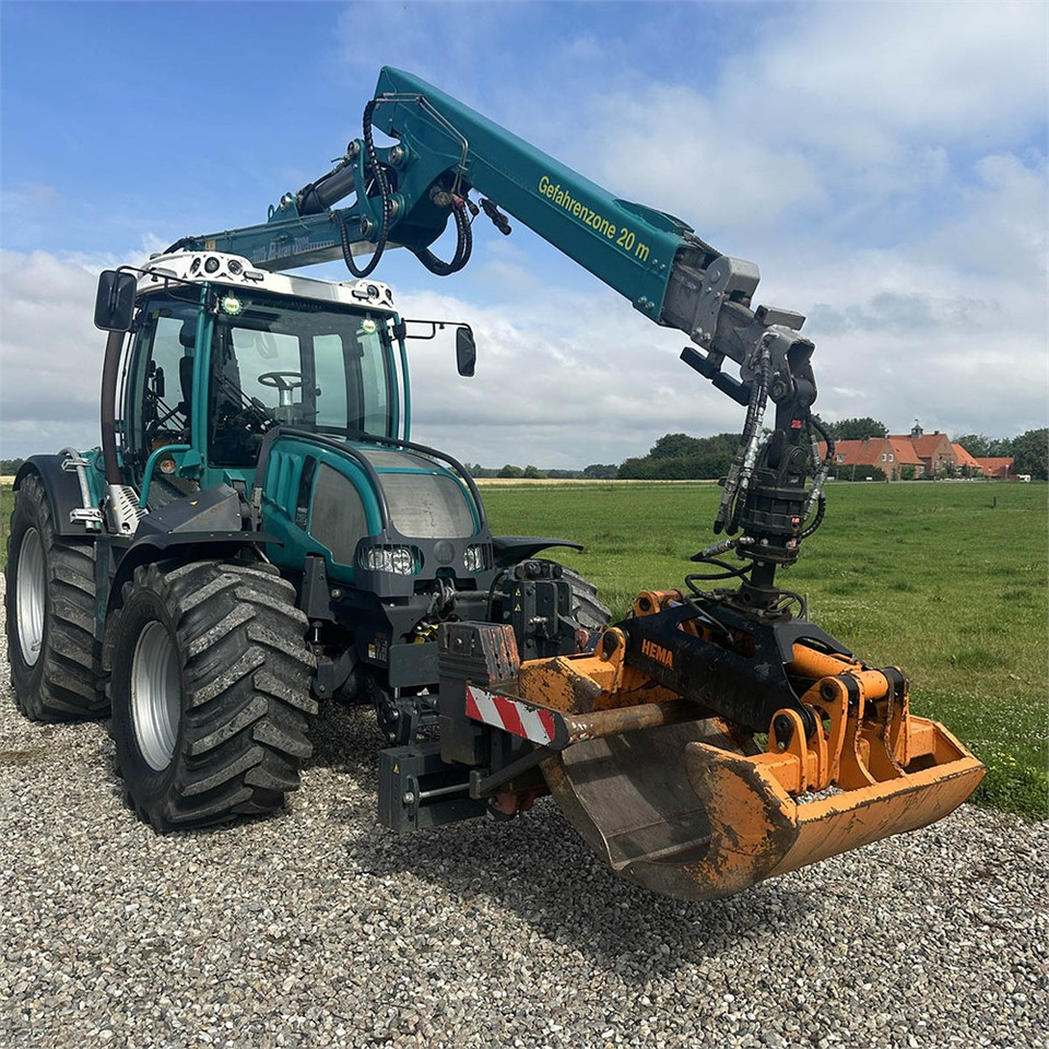 PM Pfanzelt PM-Trac 2385.5 - Forsttraktor: das Bild 1 PM Pfanzelt PM-Trac 2385.5 - Forsttraktor: das Bild 1