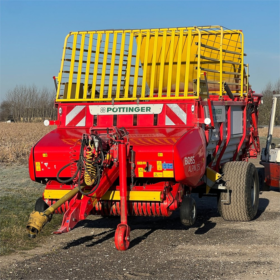 Pöttinger Boss Alpine 251 - Grünlandtechnik: das Bild 2 Pöttinger Boss Alpine 251 - Grünlandtechnik: das Bild 2