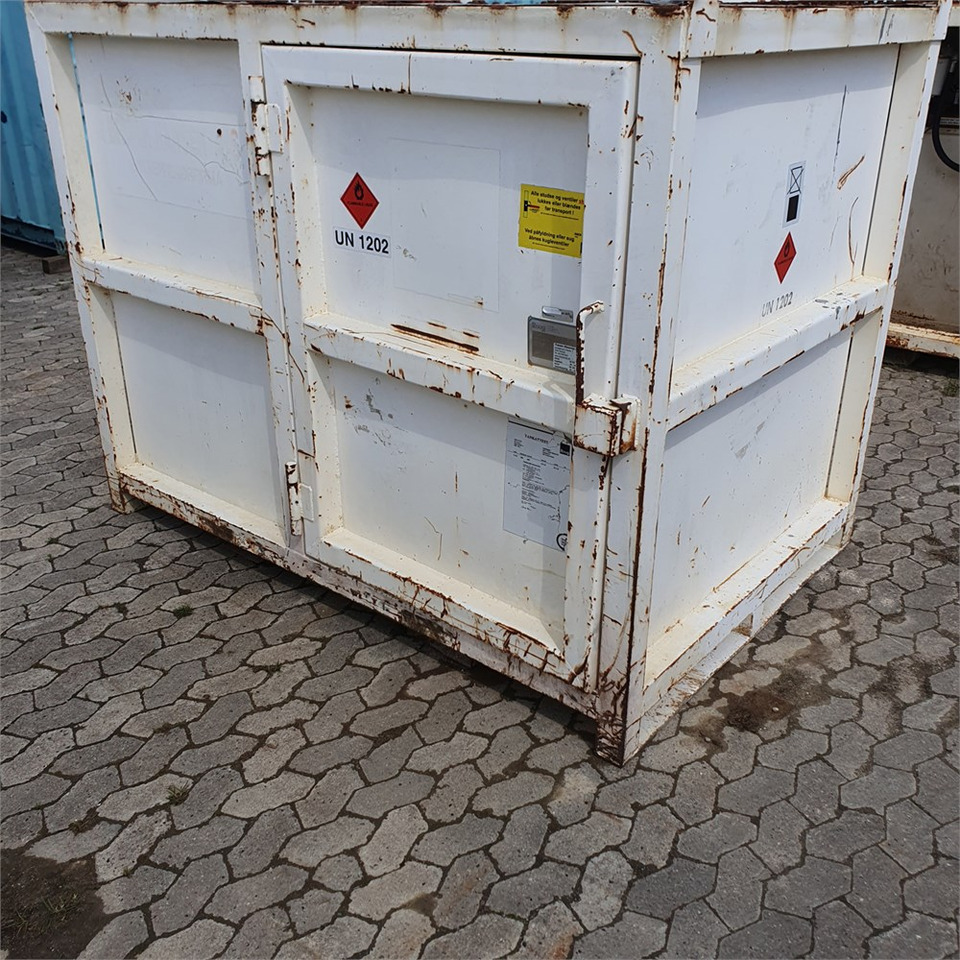 Roug A/S 2000 liter - Lagertank: das Bild 1 Roug A/S 2000 liter - Lagertank: das Bild 1