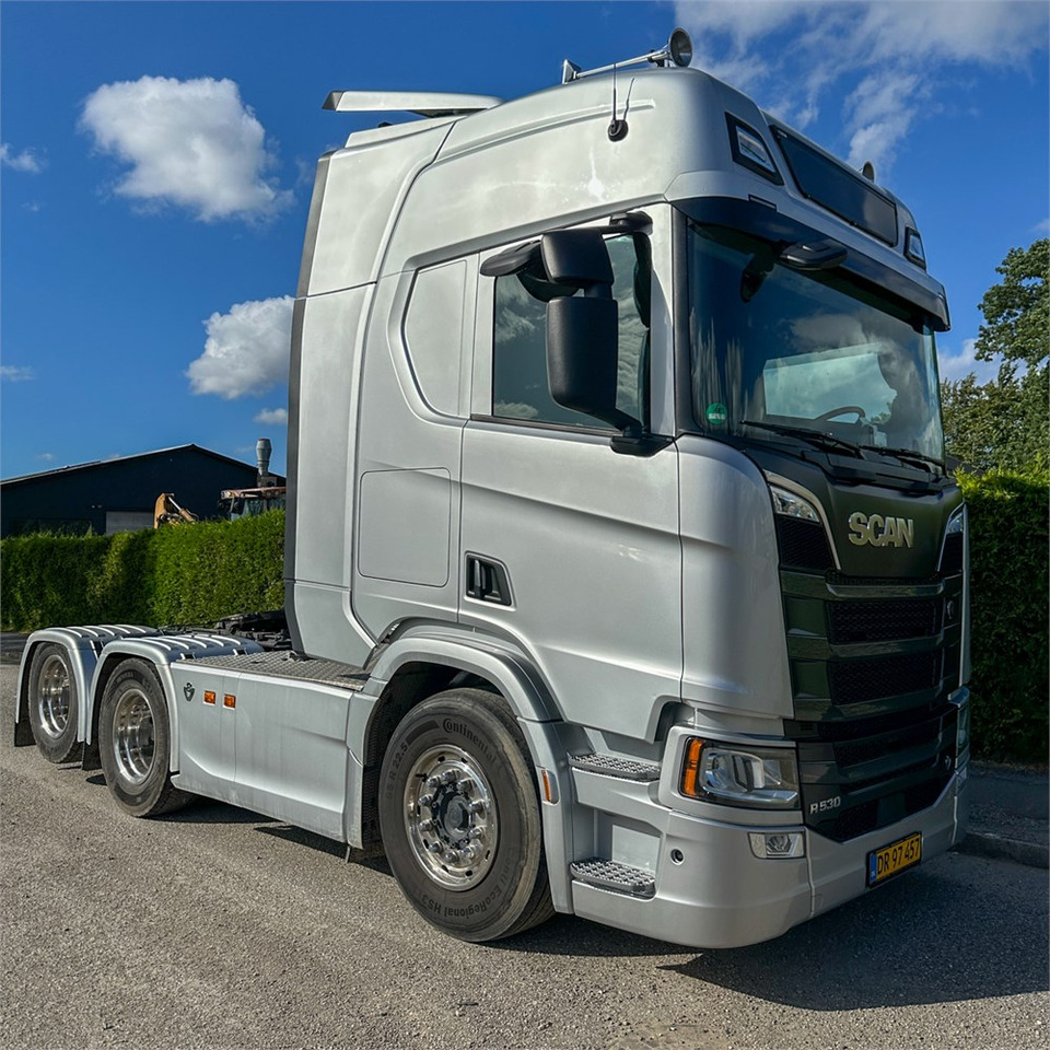 Scania R530 (A6X2NB) - Sattelzugmaschine: das Bild 2 Scania R530 (A6X2NB) - Sattelzugmaschine: das Bild 2
