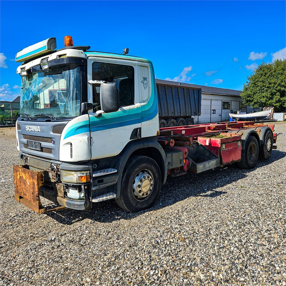 Scania P310 - Seil Abrollkipper: das Bild 1 Scania P310 - Seil Abrollkipper: das Bild 1