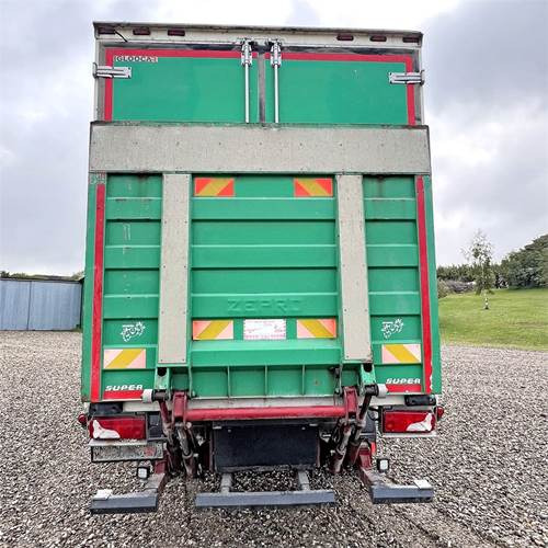 Koffer LKW Scania R500: das Bild 16 Koffer LKW Scania R500: das Bild 16