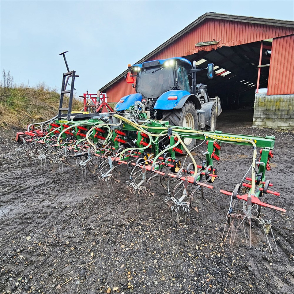 Thyregod Tim - 8 rows - Sätechnik: das Bild 1 Thyregod Tim - 8 rows - Sätechnik: das Bild 1