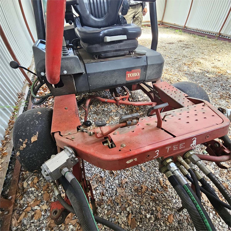 Toro Greensmaster 3250-D - Rasenmäher: das Bild 4 Toro Greensmaster 3250-D - Rasenmäher: das Bild 4