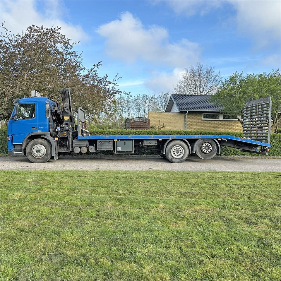 Volvo FM 330 6x2 - Abschleppwagen: das Bild 3 Volvo FM 330 6x2 - Abschleppwagen: das Bild 3
