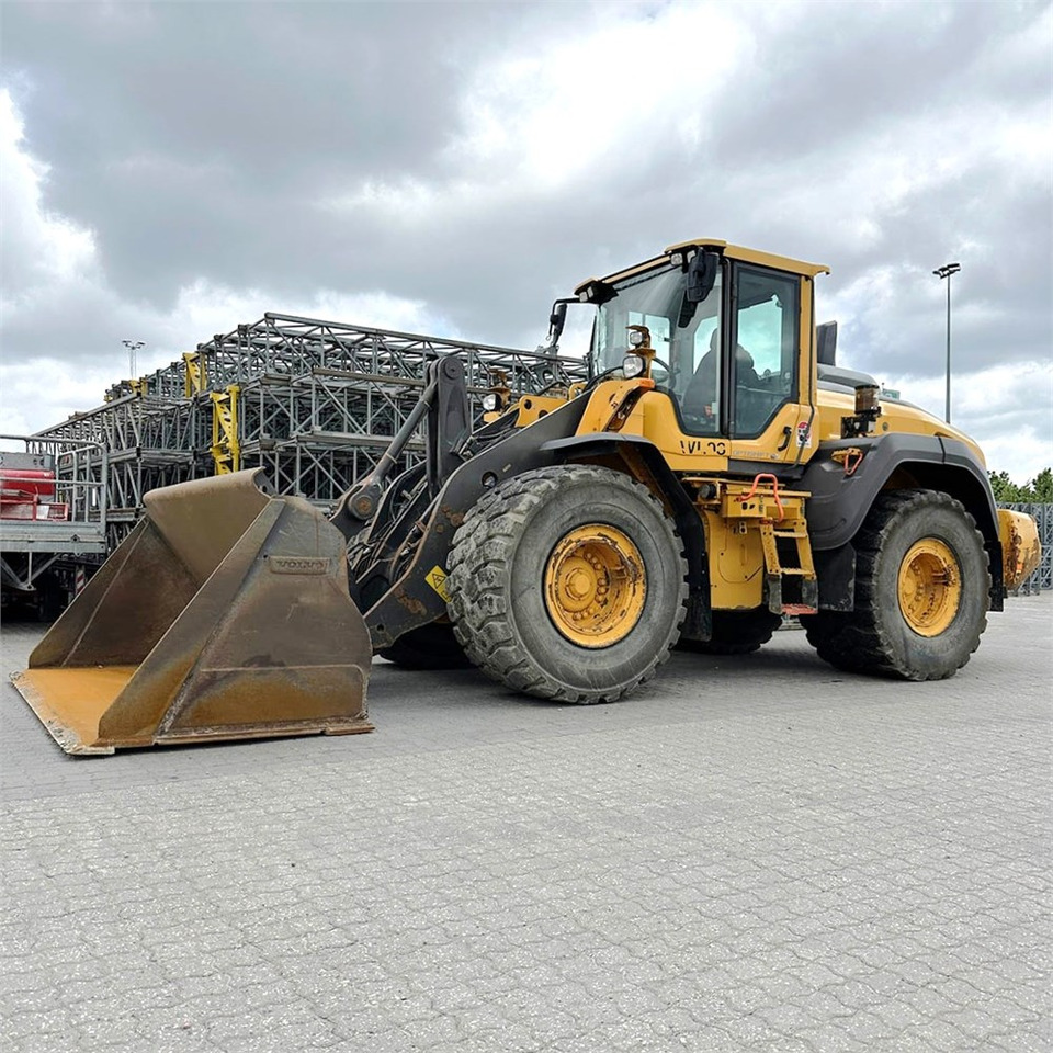 Volvo L120 H - Radlader: das Bild 1 Volvo L120 H - Radlader: das Bild 1