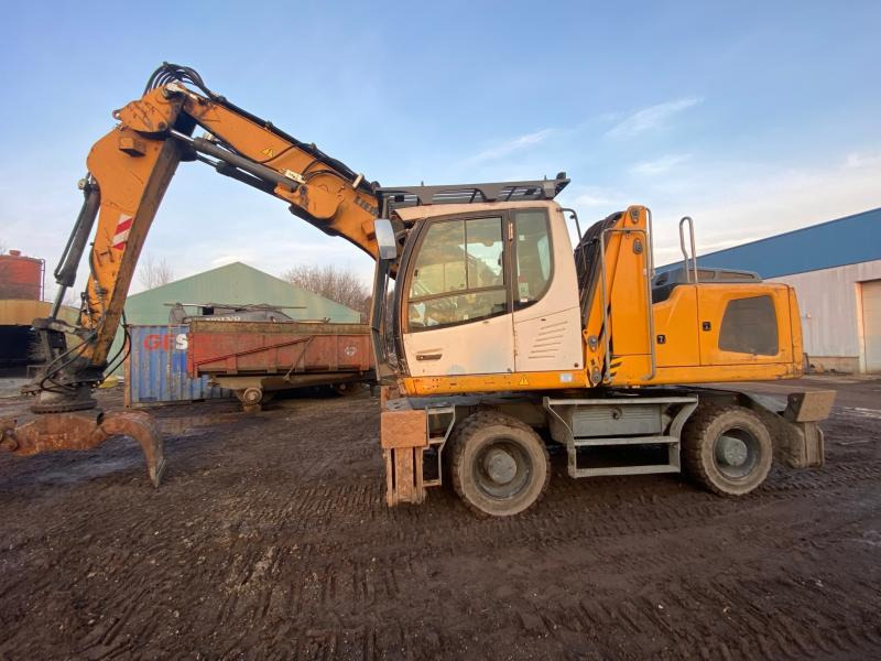 Liebherr LH 22 - Umschlagbagger: das Bild 1 Liebherr LH 22 - Umschlagbagger: das Bild 1