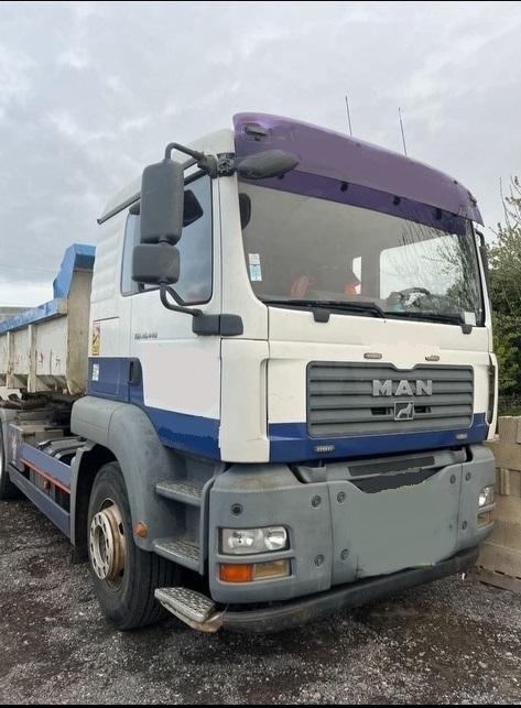 MAN TGA 26 440 - Abrollkipper: das Bild 3 MAN TGA 26 440 - Abrollkipper: das Bild 3