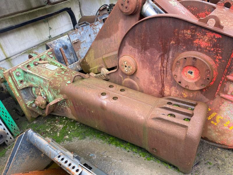 MONTABERT BRISE ROCHE BRV 45 - Hydraulikhammer: das Bild 2 MONTABERT BRISE ROCHE BRV 45 - Hydraulikhammer: das Bild 2