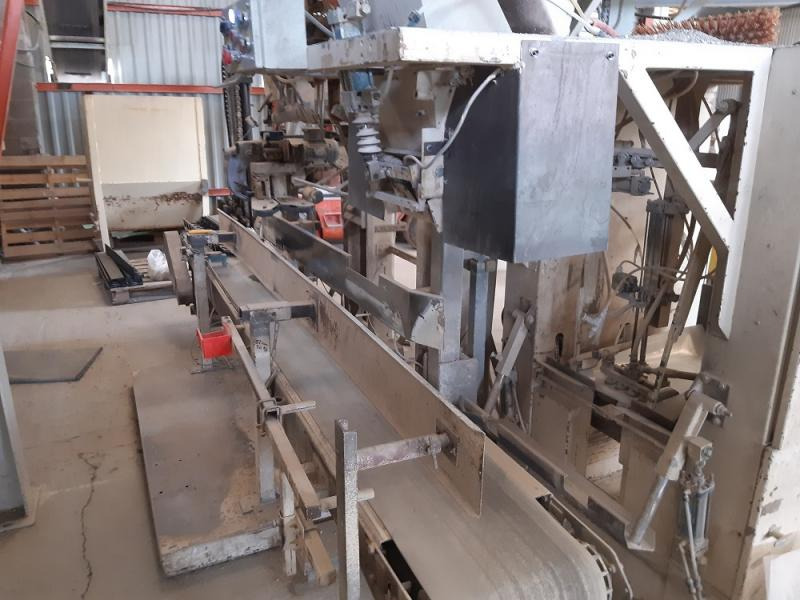 TECHNIPES ENSACHEUSE WEIGHER 400 - Baugeräte: das Bild 5 TECHNIPES ENSACHEUSE WEIGHER 400 - Baugeräte: das Bild 5