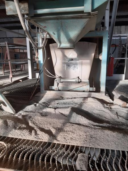 TECHNIPES ENSACHEUSE WEIGHER 400 - Baugeräte: das Bild 2 TECHNIPES ENSACHEUSE WEIGHER 400 - Baugeräte: das Bild 2