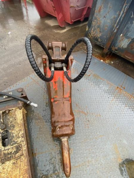 TECMAN 3,5T - Hydraulikhammer: das Bild 4 TECMAN 3,5T - Hydraulikhammer: das Bild 4