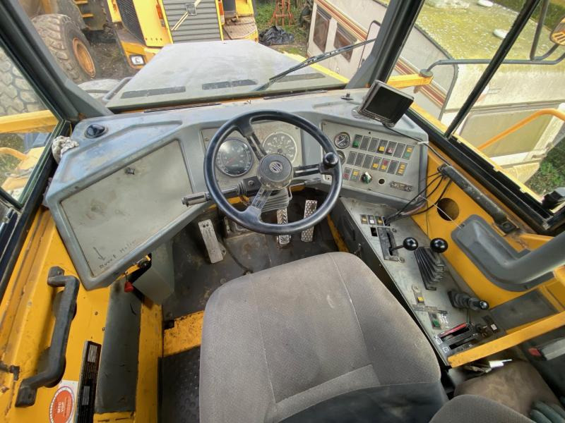 Knickgelenkter Dumper Volvo A 40: das Bild 9