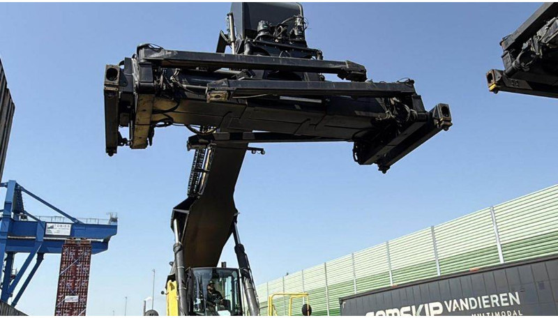 Hyster RS4636IH - Reach stacker: das Bild 4 Hyster RS4636IH - Reach stacker: das Bild 4